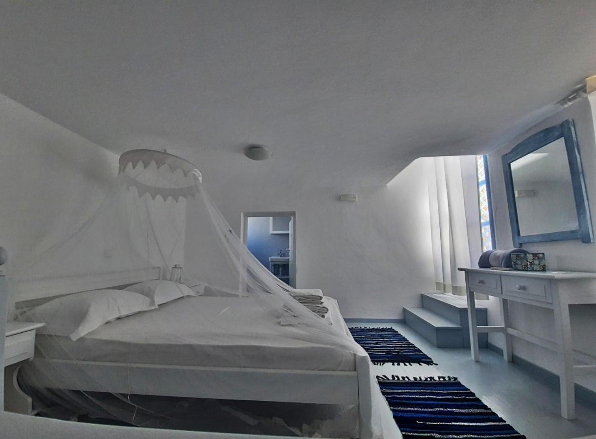 Blue In Naxos Hotel Naxos City Exterior foto